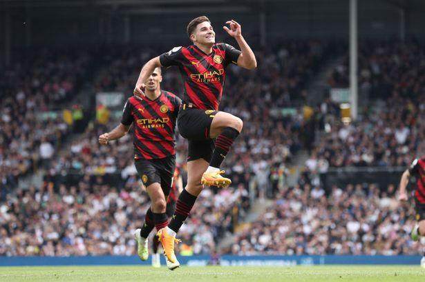 乐竞体育平台-无情曼城轻松收回榜首,50球哈兰德带瓜帅穿越历史