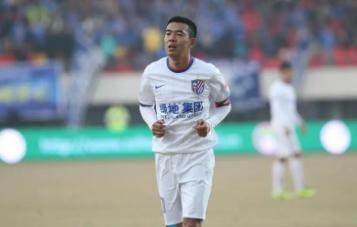 乐竞体育-徐亮奉劝家长：除非家里有矿 否则别让孩子踢球