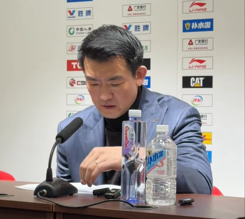 乐竞体育官方网站-输山东发布会！王博批上半场满意下半场，布朗喊话下次交手！